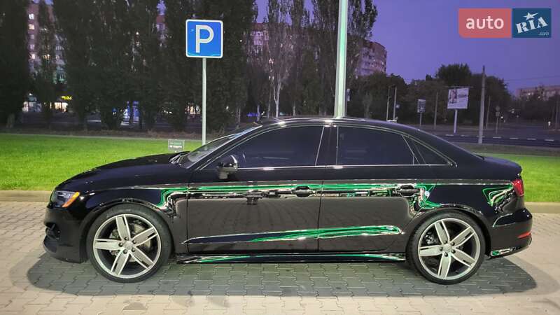 Седан Audi A3 2016 в Черкассах
