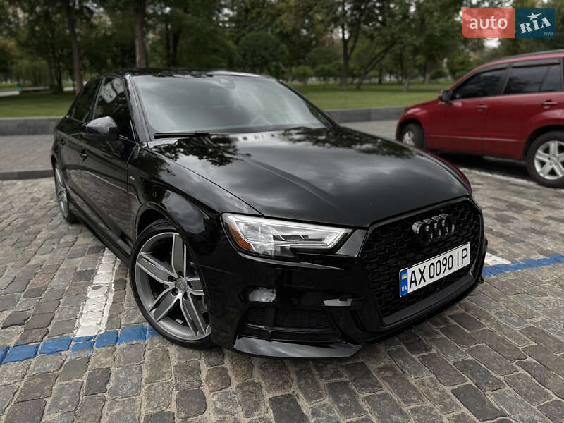 Седан Audi A3