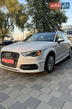 Audi A3  2016