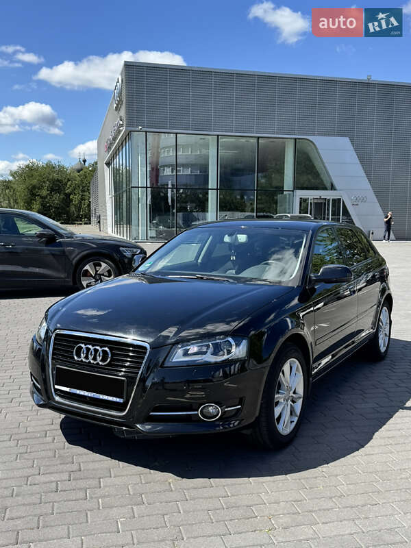 Хэтчбек Audi A3 2011 в Киеве