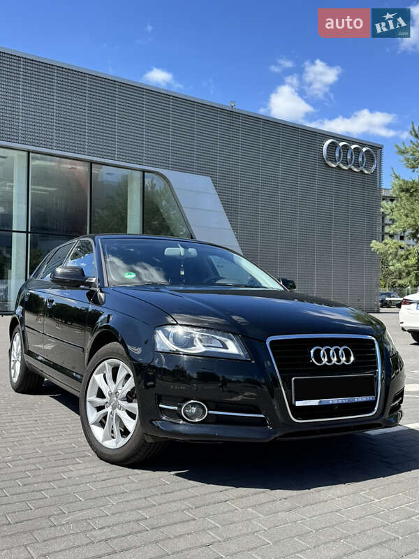 Хэтчбек Audi A3 2011 в Киеве