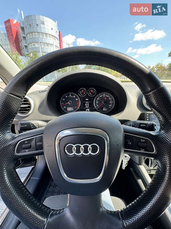 Хэтчбек Audi A3 2011 в Киеве