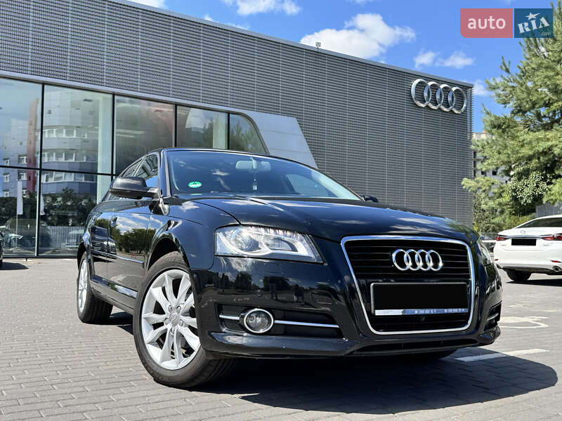 Хэтчбек Audi A3 2011 в Киеве