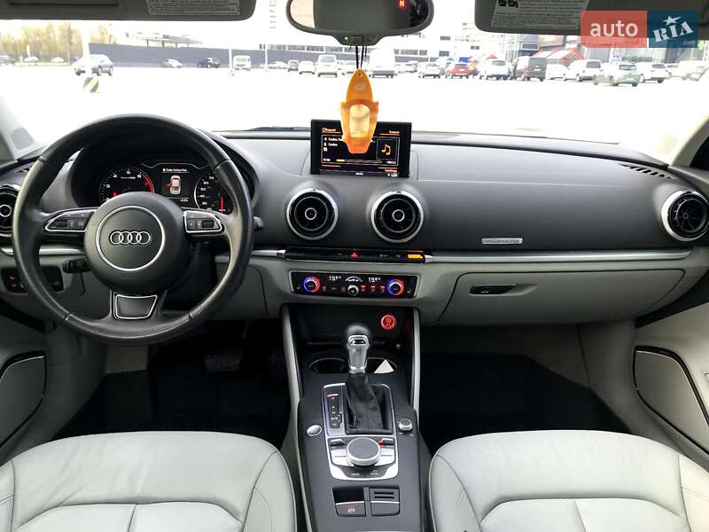 Седан Audi A3 2014 в Києві