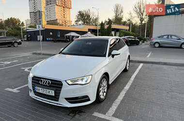 Хэтчбек Audi A3 2015 в Днепре