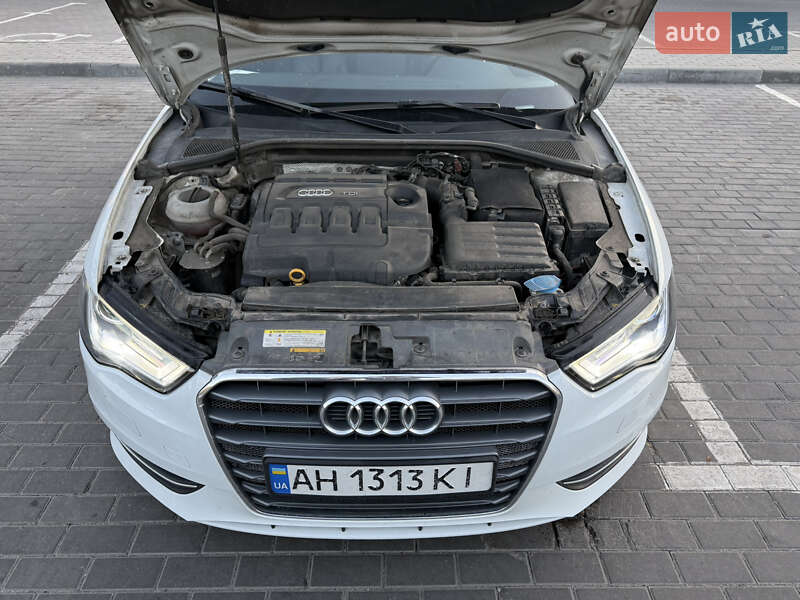 Хэтчбек Audi A3 2015 в Днепре