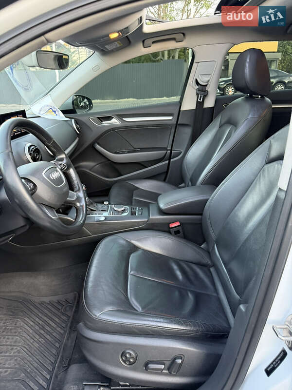 Хэтчбек Audi A3 2015 в Днепре