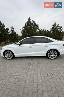 Audi A3  2016