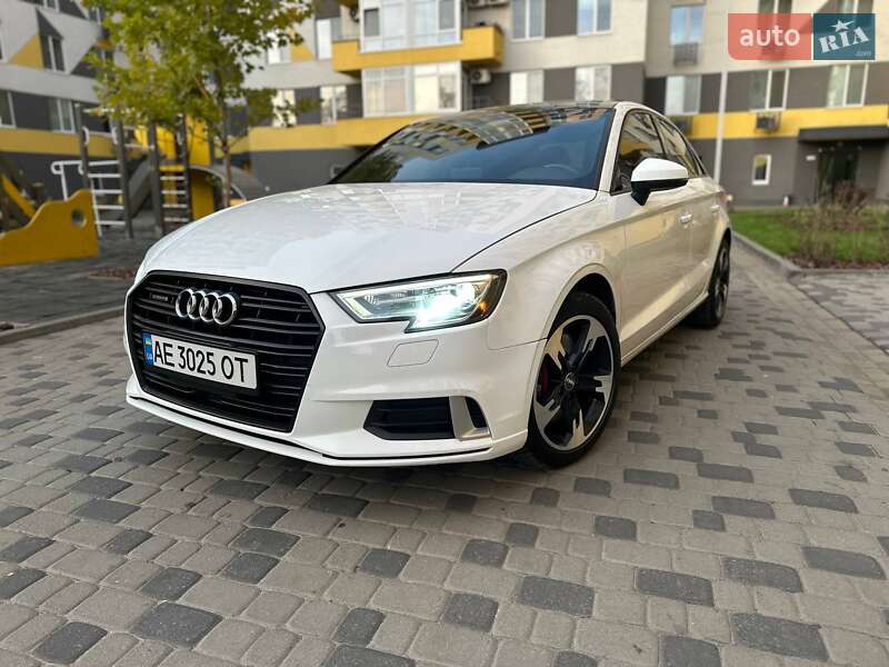 Седан Audi A3