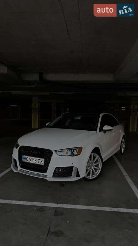 Седан Audi A3 2015 в Львове