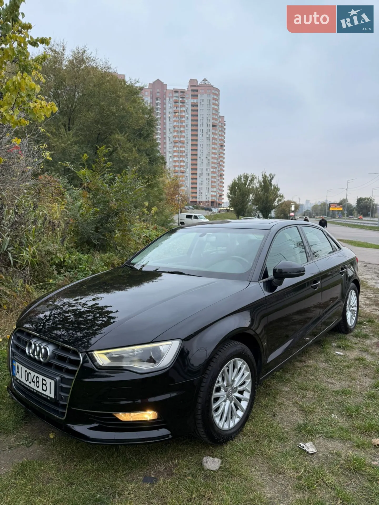 Audi A3 2016 VIN WAUZZZ8V1G1105259 фото оголошення 2 з 10