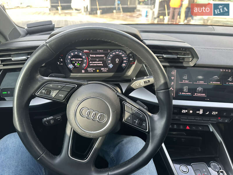 Седан Audi A3 2022 в Вишневому фото 15 Седан Audi A3 2022 в Вишневому