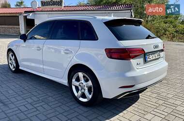 Хэтчбек Audi A3 2017 в Запорожье