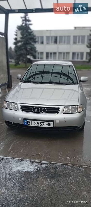 Хэтчбек Audi A3 2000 в Лубнах