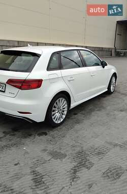 Хэтчбек Audi A3 2016 в Львове фото 8 Хэтчбек Audi A3 2016 в Львове