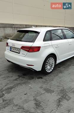 Хэтчбек Audi A3 2016 в Львове фото 9 Хэтчбек Audi A3 2016 в Львове