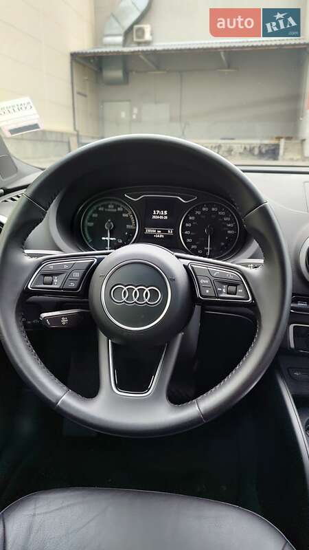 Хэтчбек Audi A3 2016 в Львове фото 19 Хэтчбек Audi A3 2016 в Львове