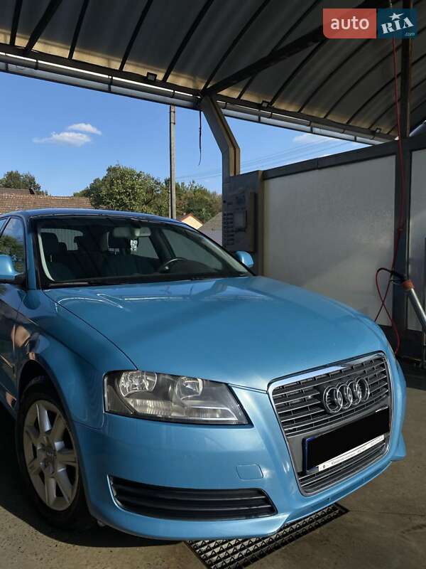 Хэтчбек Audi A3 2010 в Ужгороде