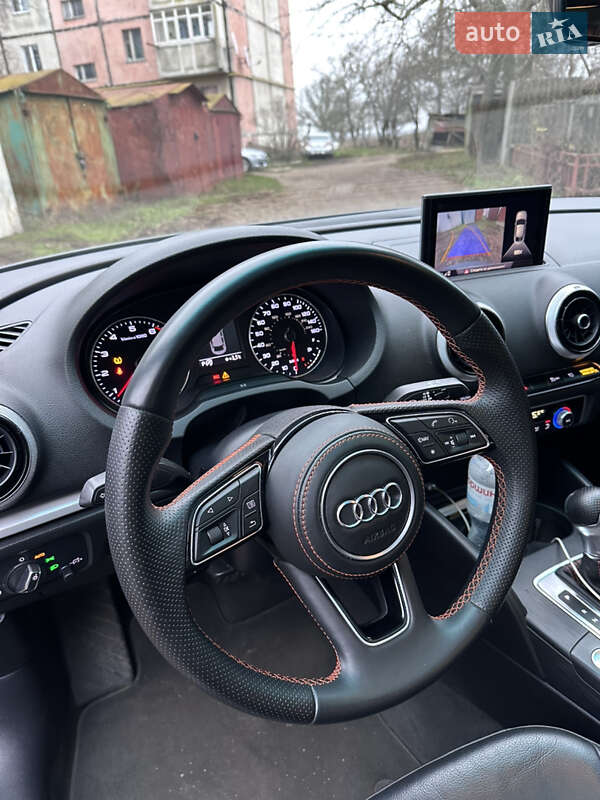 Седан Audi A3 2017 в Киеве