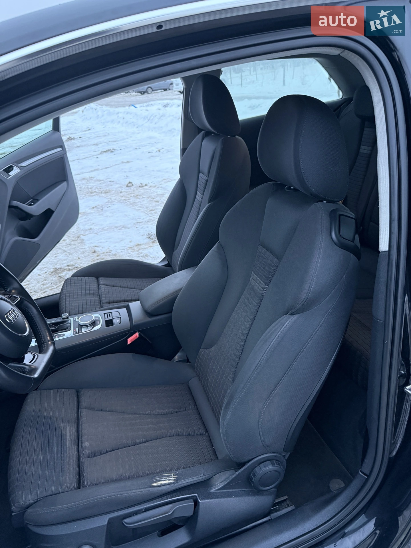 Audi A3 2014 VIN WAUZZZ8V1EA124052 фото оголошення 18 з 44
