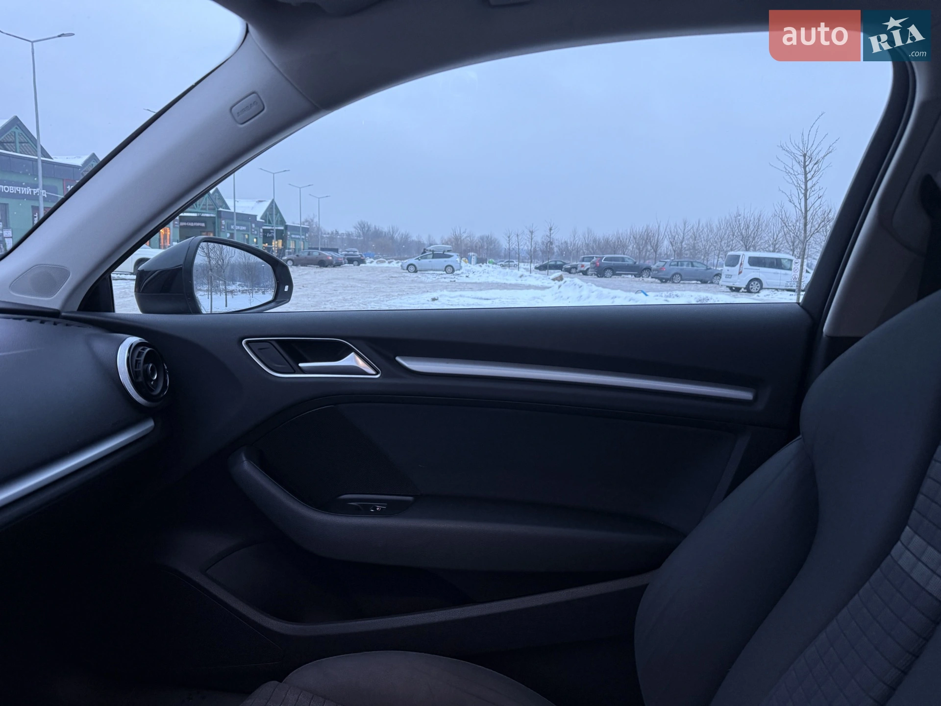 Audi A3 2014 VIN WAUZZZ8V1EA124052 фото оголошення 35 з 44