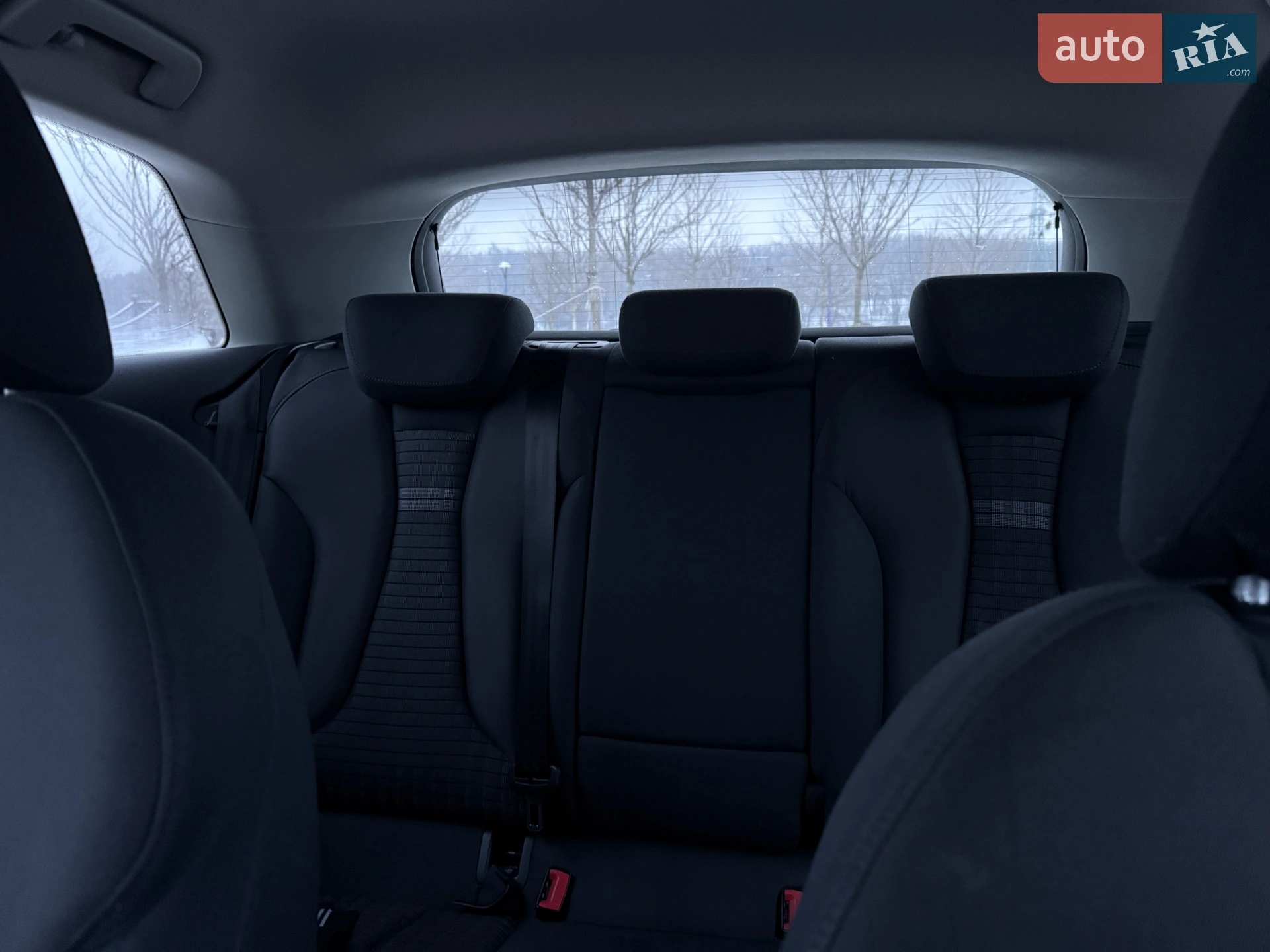 Audi A3 2014 VIN WAUZZZ8V1EA124052 фото оголошення 37 з 44