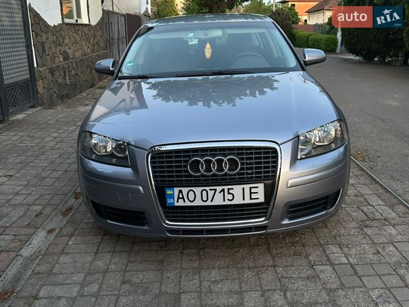 Хэтчбек Audi A3 2004 в Мукачево