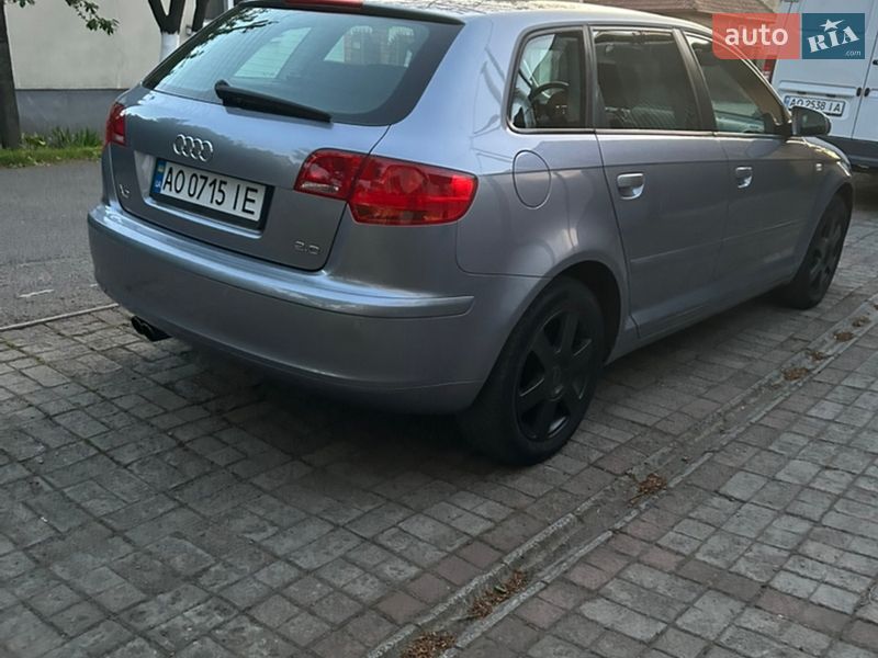Хэтчбек Audi A3 2004 в Мукачево