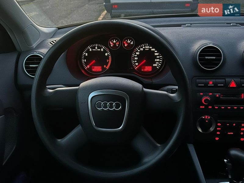 Хэтчбек Audi A3 2004 в Мукачево
