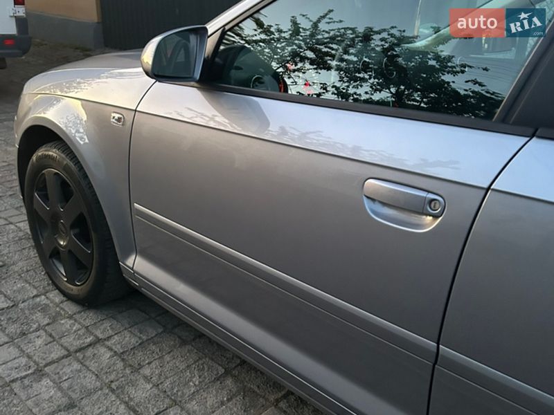 Хэтчбек Audi A3 2004 в Мукачево