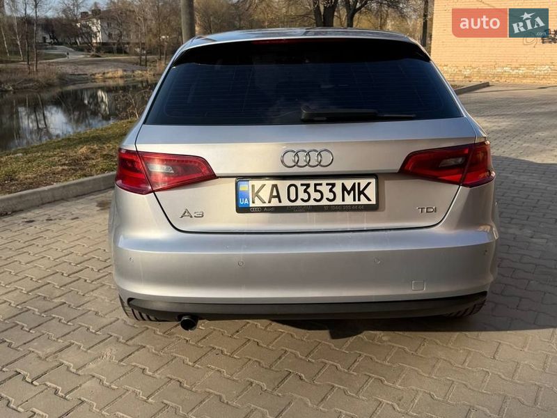 Хэтчбек Audi A3 2015 в Киеве
