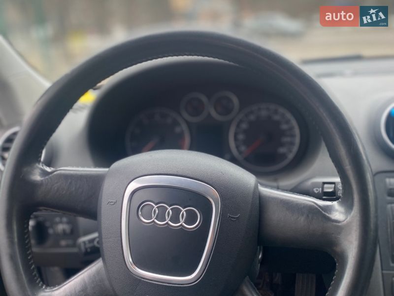 Хетчбек Audi A3 2004 в Конотопі
