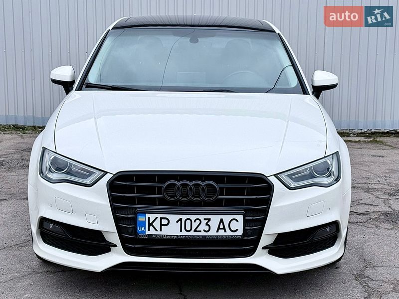 Седан Audi A3 2015 в Запоріжжі