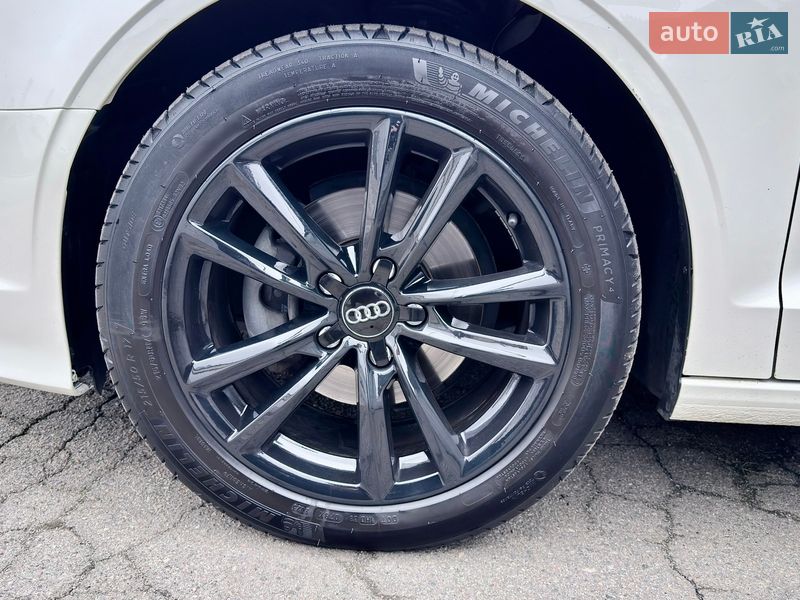 Седан Audi A3 2015 в Запоріжжі