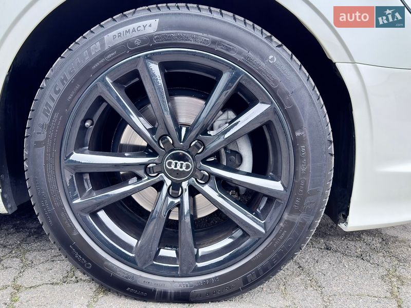 Седан Audi A3 2015 в Запоріжжі