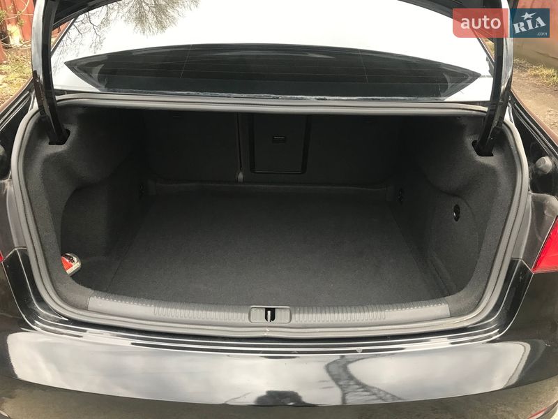 Седан Audi A3 2015 в Киеве