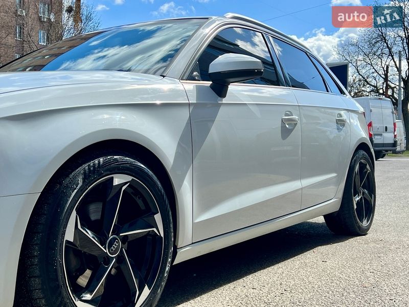 Хетчбек Audi A3 2015 в Харкові