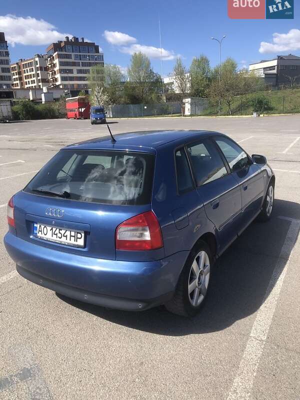 Хетчбек Audi A3 2002 в Ужгороді