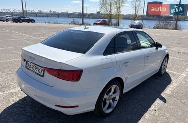 Седан Audi A3 2015 в Хмельнике