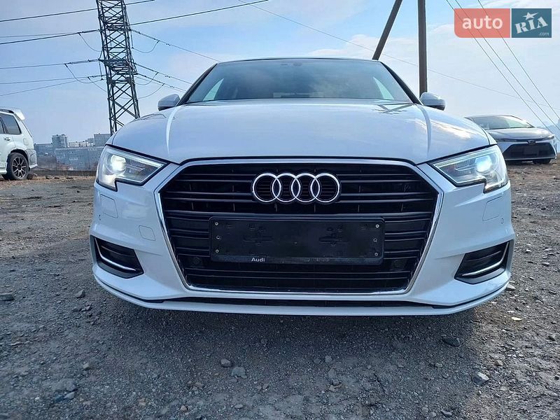 Седан Audi A3 2019 в Одессе