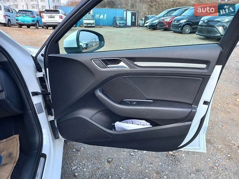 Седан Audi A3 2019 в Одессе