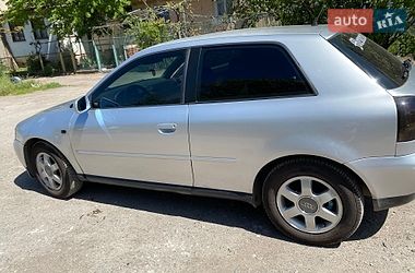 Audi A3  2001