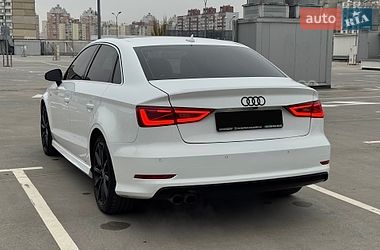 Хэтчбек Audi A3 2015 в Киеве