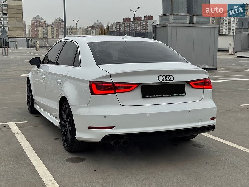 Хэтчбек Audi A3 2015 в Киеве