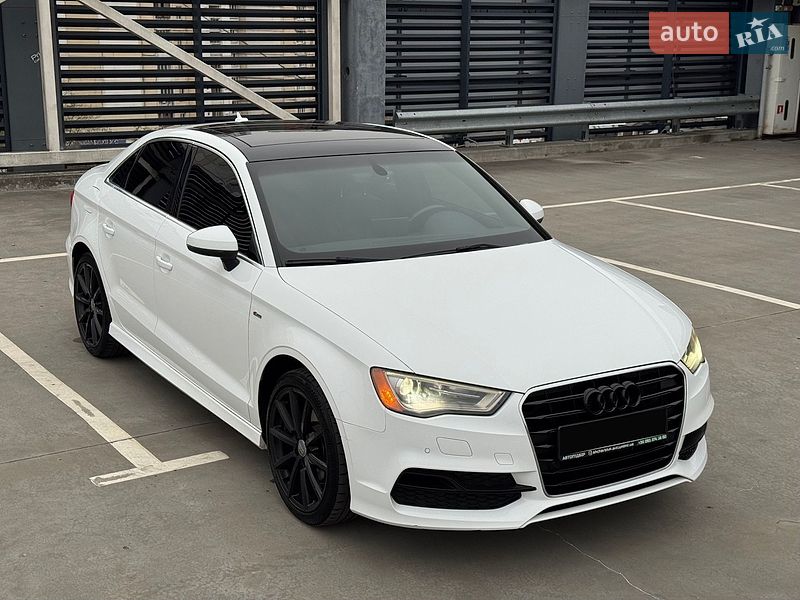 Хэтчбек Audi A3 2015 в Киеве