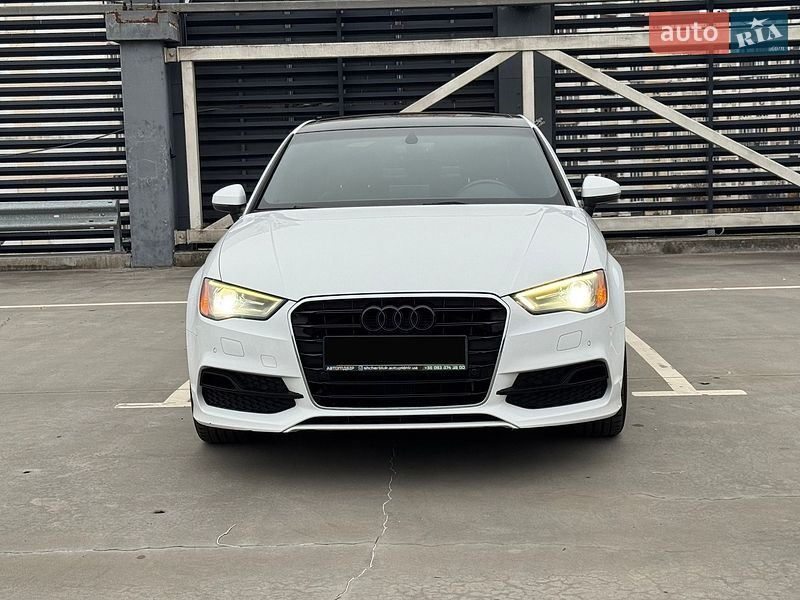 Хэтчбек Audi A3 2015 в Киеве