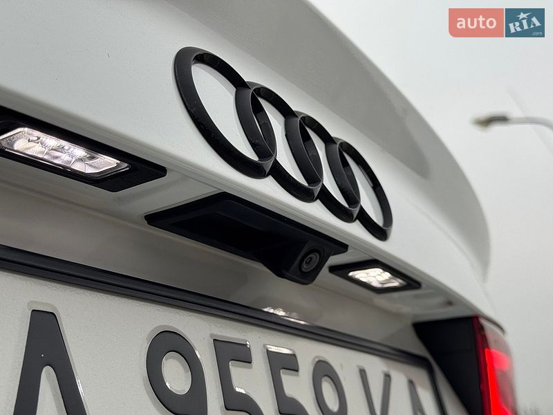Хэтчбек Audi A3 2015 в Киеве