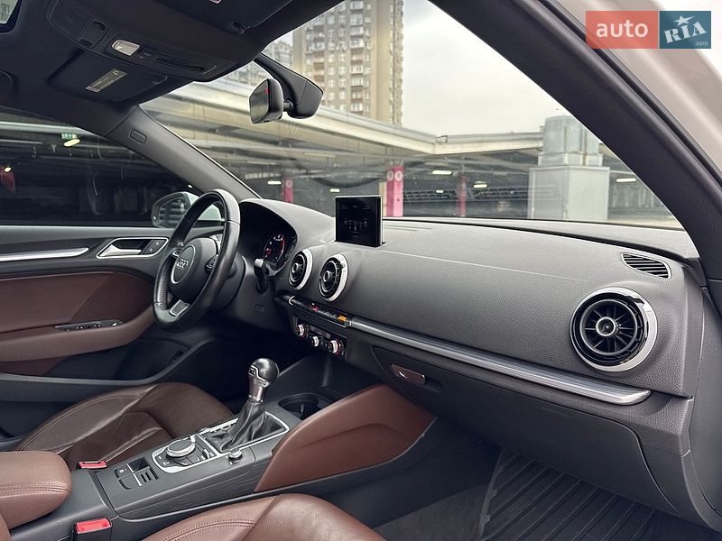Хэтчбек Audi A3 2015 в Киеве