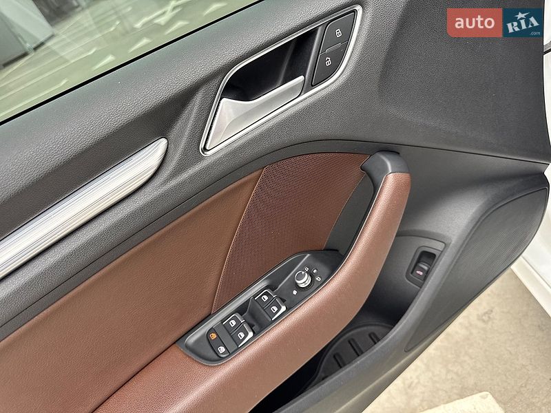 Хэтчбек Audi A3 2015 в Киеве