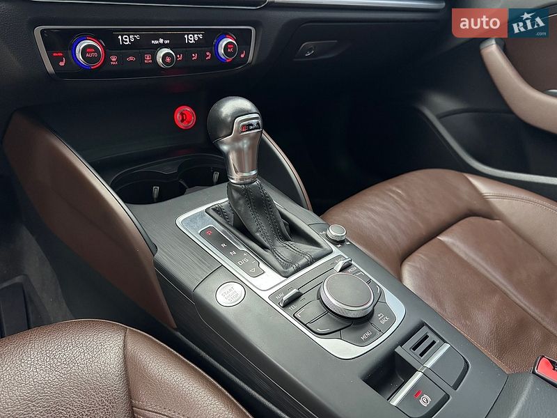 Хэтчбек Audi A3 2015 в Киеве
